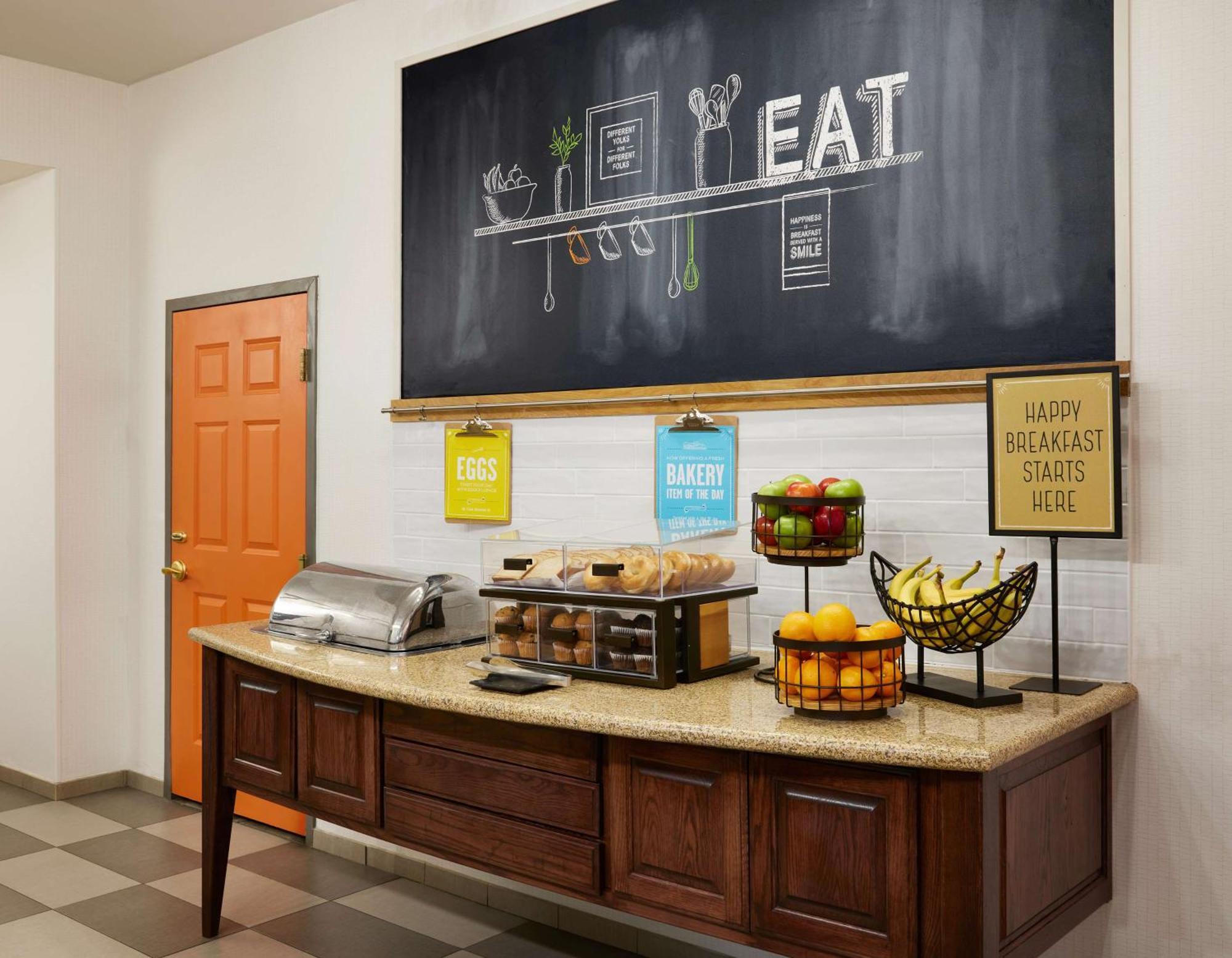 Hampton & Tulsa South Bixby Hotel 3*